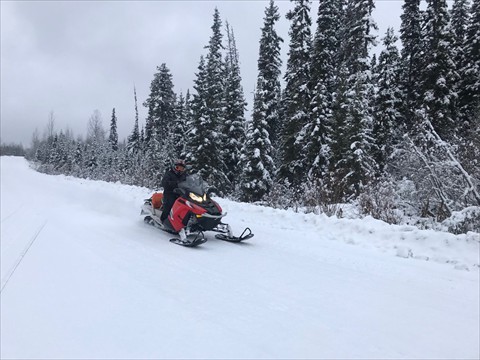 04_snowmobile