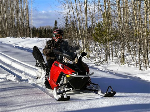 4_snowmobil